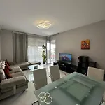 Appartement Tirana Apartment *