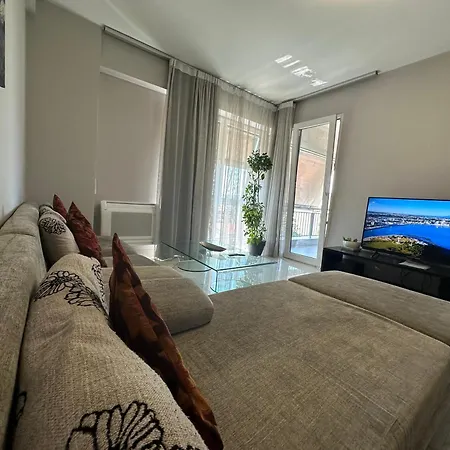 Tirana Apartment * טיראנה