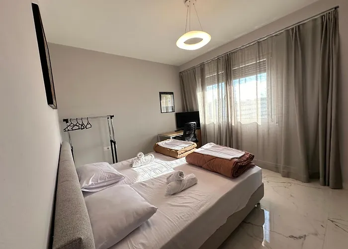 Tirana Apartment 티라나