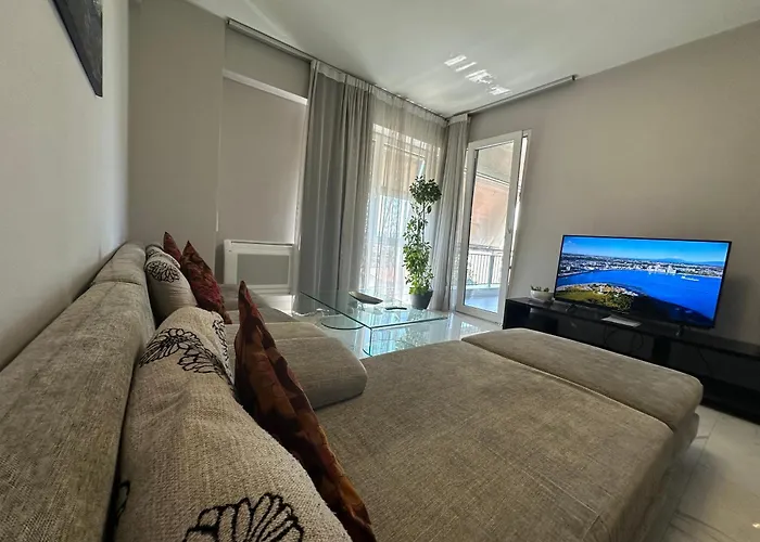 Tirana Apartment * 티라나
