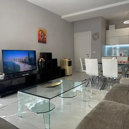 Tirana Apartment شقة تيرانا
