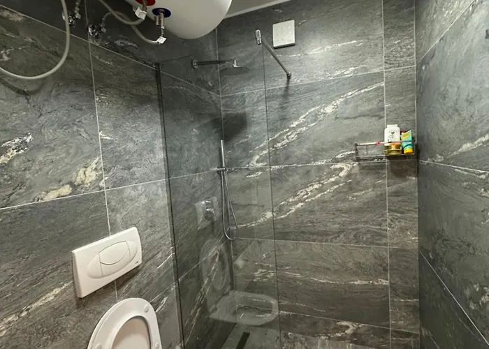 شقة Tirana Apartment تيرانا